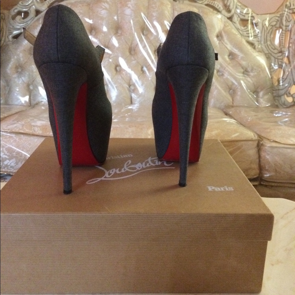 Authentic Christian Louboutin Shoes - Picture 4 of 5